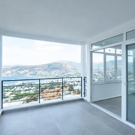 Triplex With Fantastic View In Bodrum فيلة