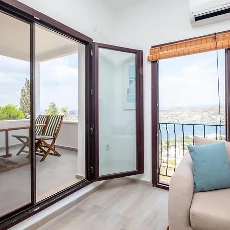Villa Triplex With Fantastic View In Bodrum Gundogan (Bodrum)